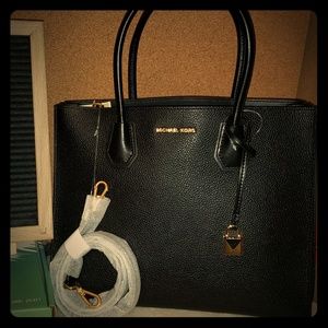 Authentic Brand New!!! Michael Kors Mercer Purse